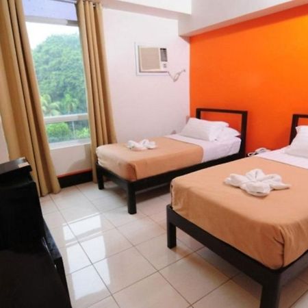 Negrense Suites Bacolod Exterior photo
